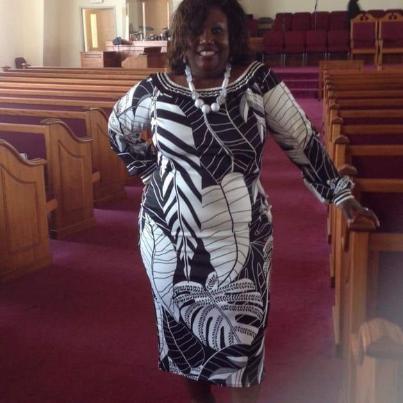 Meet your Posher, Annette - Picture 1 of 1